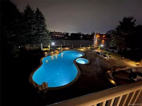 Exterior - 10 Beech Rd, Islip, NY 11751 photo 14 of 14