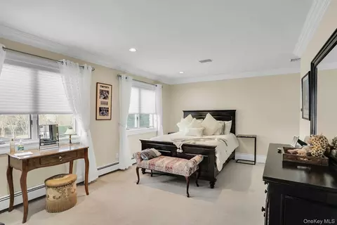 Bedroom - 10 Beech Rd, Islip, NY 11751 photo 4 of 4