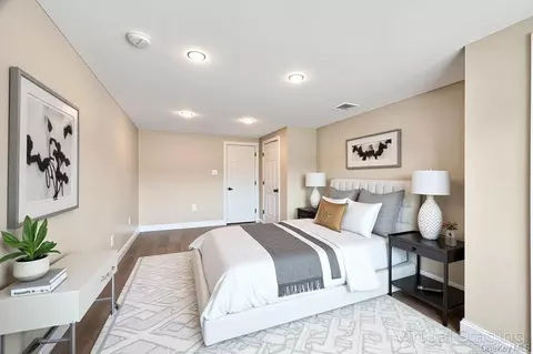 Bedroom - 5 Kittiwake Ln, Babylon, NY 11702 photo 5 of 11