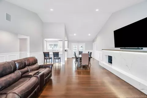 Other - 5 Kittiwake Ln, Babylon, NY 11702 photo 6 of 13