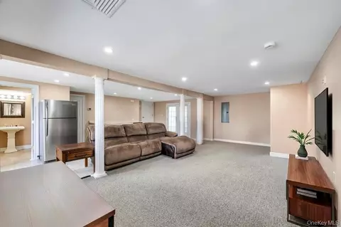 Other - 5 Kittiwake Ln, Babylon, NY 11702 photo 11 of 13