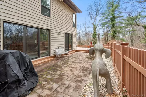Other - 38 Maple Ct, Oyster Bay, NY 11753 photo 7 of 10