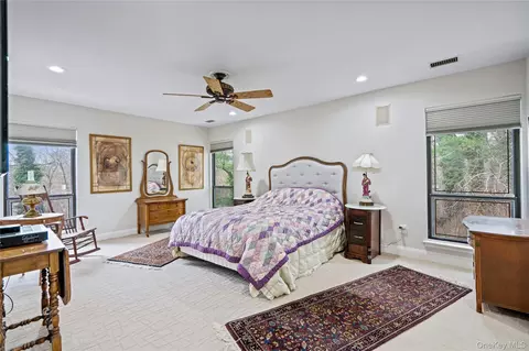Bedroom - 38 Maple Ct, Oyster Bay, NY 11753 photo 1 of 4