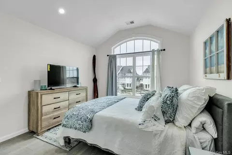 Bedroom - 123 Jackie Ct, Patchogue, NY 11772 photo 3 of 3
