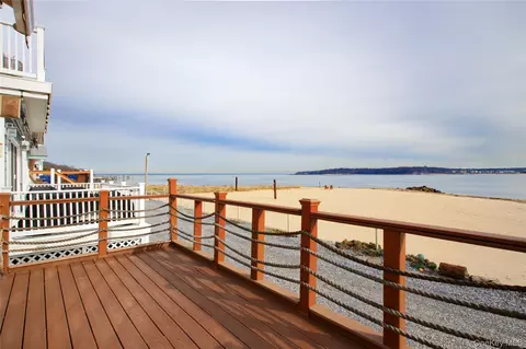 75-02 W Shore Rd #2, North Hempstead, NY 11050