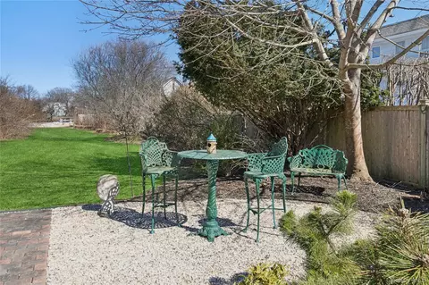 Exterior - 20 Mitchell Rd, Westhampton Beach, NY 11978 photo 2 of 7