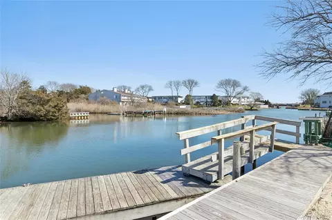 View/Area - 20 Mitchell Rd, Westhampton Beach, NY 11978 photo 2 of 2