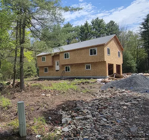 13 3-142 Rock Ridge Dr #2, Thompson, NY 12701