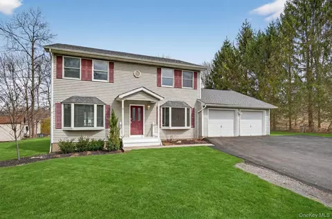 82 Walton Ter, Monroe, NY 10950