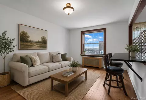 56-07 31st Ave #6A, Woodside, NY 11377