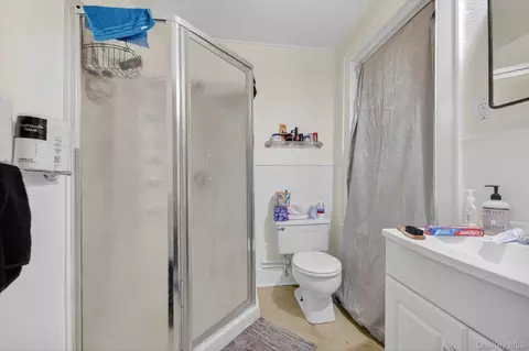 Bath - 1206 Main St, Peekskill, NY 10566 photo 3 of 4
