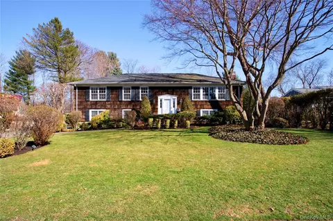 189 Rockaway Ave, Garden City, NY 11530