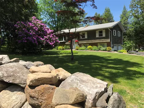 47 Deans Bridge Rd, Somers, NY 10589