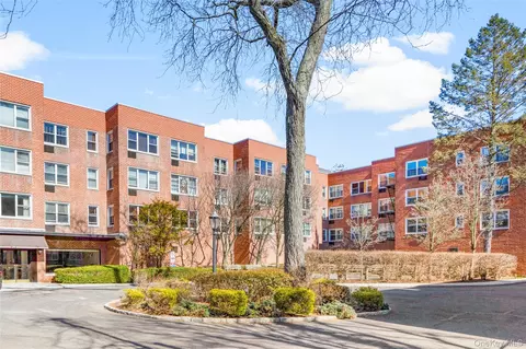 1299 Palmer Ave #124, Larchmont, NY 10538