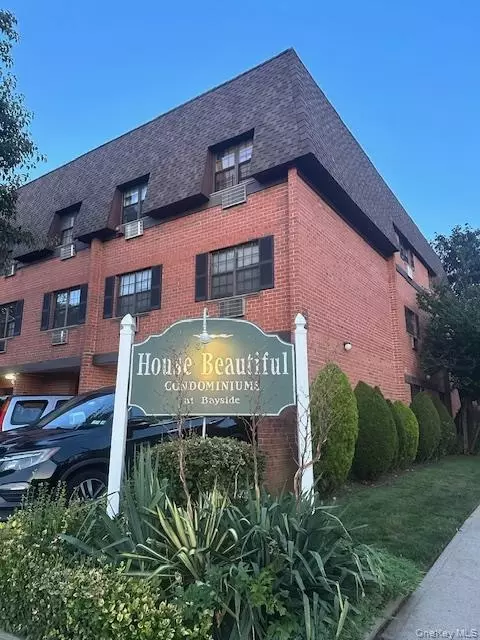21970 64th Ave #245, Oakland Gardens, NY 11364
