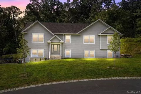 27 Catskill High Rail, Monroe, NY 10950