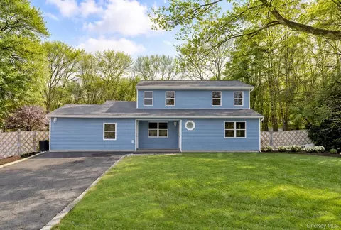 99 Ontario St, Port Jefferson Station, NY 11776