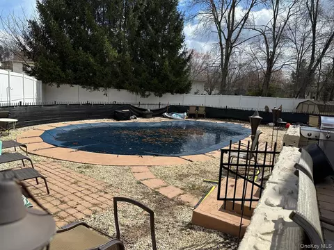 Exterior - 98 Sutton Park Rd, Poughkeepsie, NY 12603 photo 9 of 11