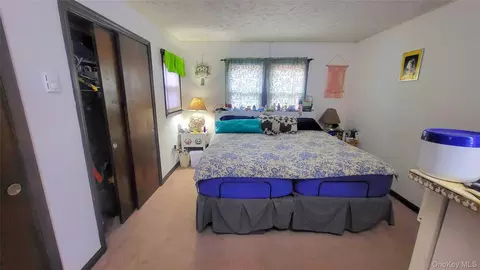Bedroom - 98 Sutton Park Rd, Poughkeepsie, NY 12603 photo 3 of 3