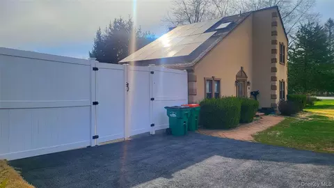 Exterior - 98 Sutton Park Rd, Poughkeepsie, NY 12603 photo 3 of 11