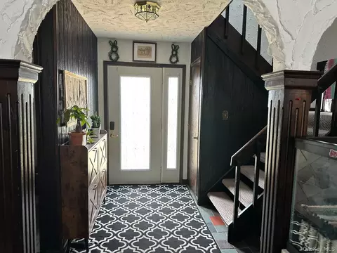 Entry Way - 98 Sutton Park Rd, Poughkeepsie, NY 12603 photo 1 of 6