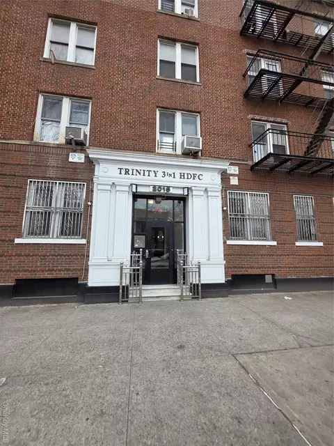 855 E 178th St #15A, New York, NY 10460 photo 2