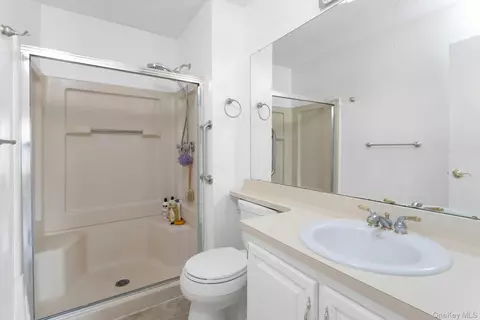 Bath - 67 Winchester Ave, Peekskill, NY 10566 photo 3 of 4