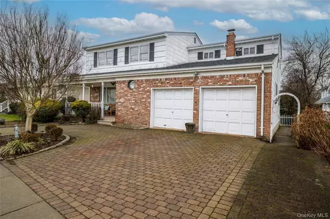 133 S S Frst, Hempstead, NY 11570