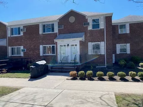 263-17 74th Ave #E-2, New York, NY 11004