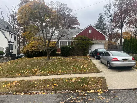 203 Storer Ave, New Rochelle, NY 10801