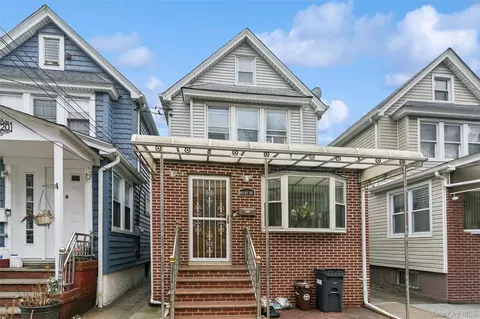 139-18 86th Ave, Jamaica, NY 11435