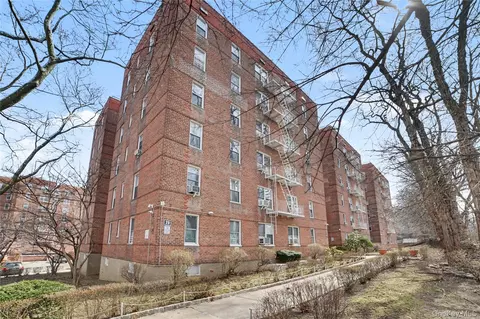 29 Abeel St #3A, Yonkers, NY 10705