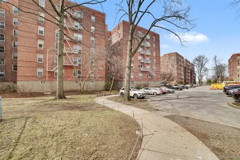 Exterior - 29 Abeel St #3A, Yonkers, NY 10705 photo 3 of 5