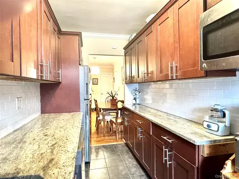 Kitchen - 150-25 72nd Rd #4C, Flushing, NY 11367 photo 2 of 2