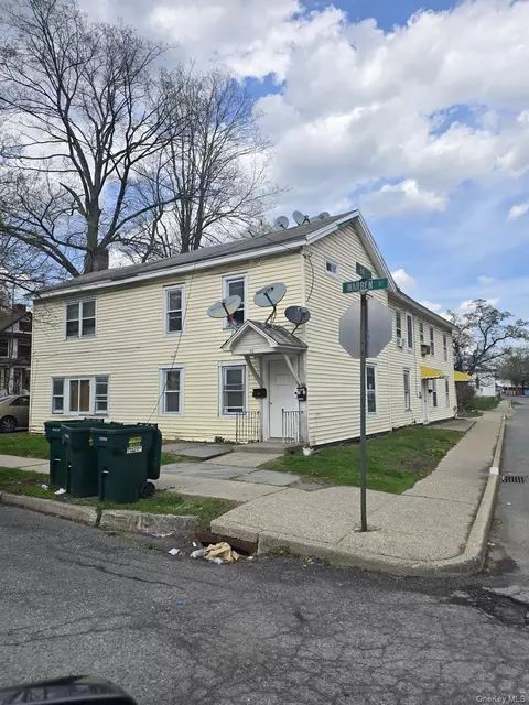 56 Warren St, Ellenville, NY 12428