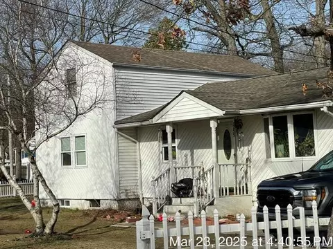 255 Jayne Blvd, Port Jefferson Station, NY 11776