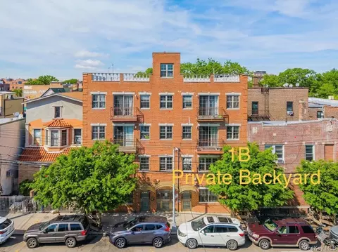 102-23 43rd Ave #1B, New York, NY 11368