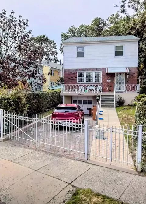 646 S 3rd Ave, Mount Vernon, NY 10550