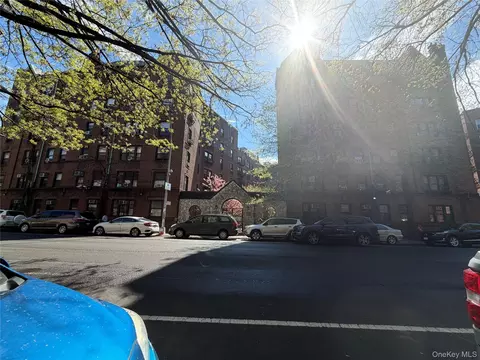 4220 Kissena Blvd #A12, New York, NY 11355