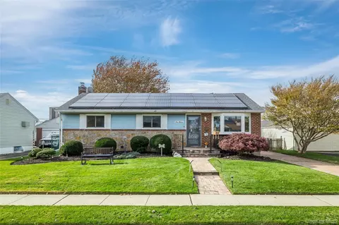 111 Morris Dr, East Meadow, NY 11554