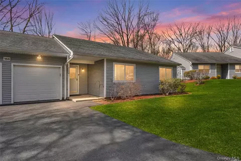 158 Carriage Ct #B, Yorktown, NY 10598
