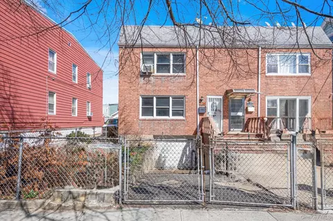 37-21 99th St, New York, NY 11368
