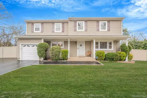 427 Bicycle Path, Port Jefferson Station, NY 11776