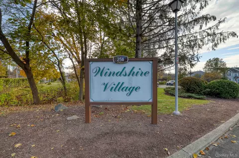 256 Quassaick Ave #7, New Windsor, NY 12553