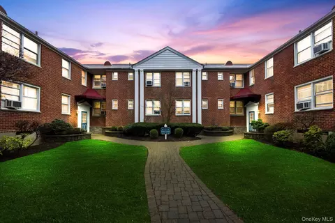 2 Bryant Cres # 1N, White Plains, NY 10605