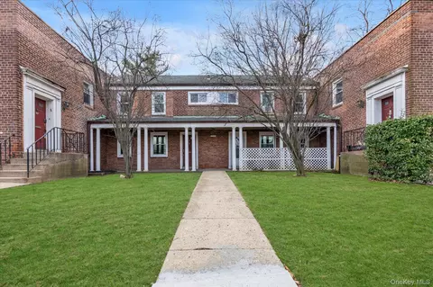 14908 Union Tpke #19C, Flushing, NY 11367