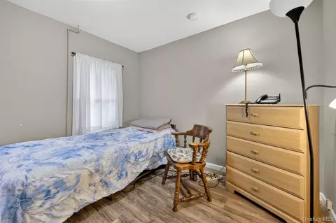 Bedroom - 113 Old Bay St, Peekskill, NY 10566 photo 3 of 7