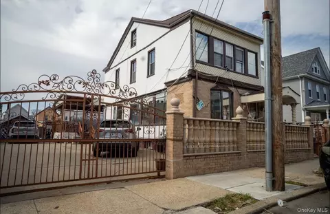 9728 130th St, South Richmond Hill, NY 11419