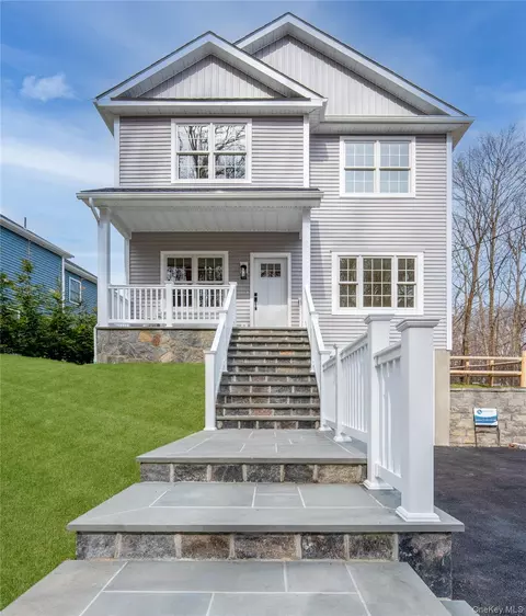 16 Stephens Ln, Mount Pleasant, NY 10595