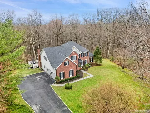View/Area - 31 Split Rock Rd, Pound Ridge, NY 10576 photo 1 of 2